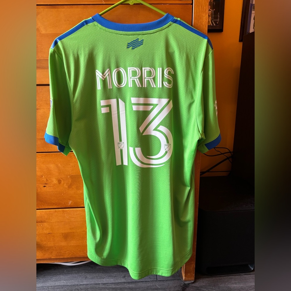 Seattle Sounders FC AUTHENTIC Jersey MORRIS #13 (Medium)